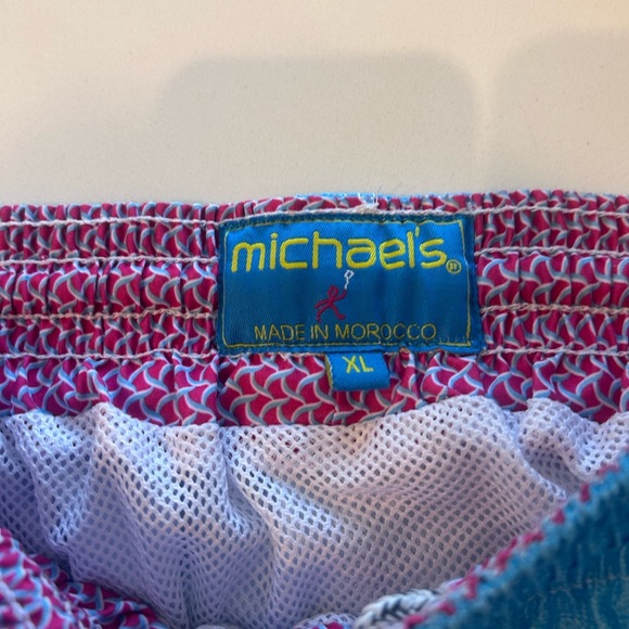 MICHAELS Swimtrunks. Size XL - Picture 2 of 3
